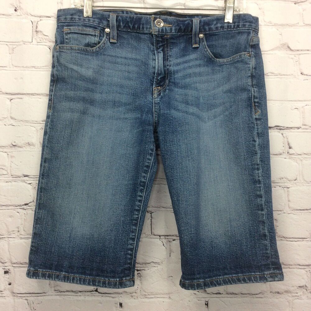 Calvin Klein Jean Shorts Women’s Size 29/8 Blue Mid Rise Bermuda Medium Wash